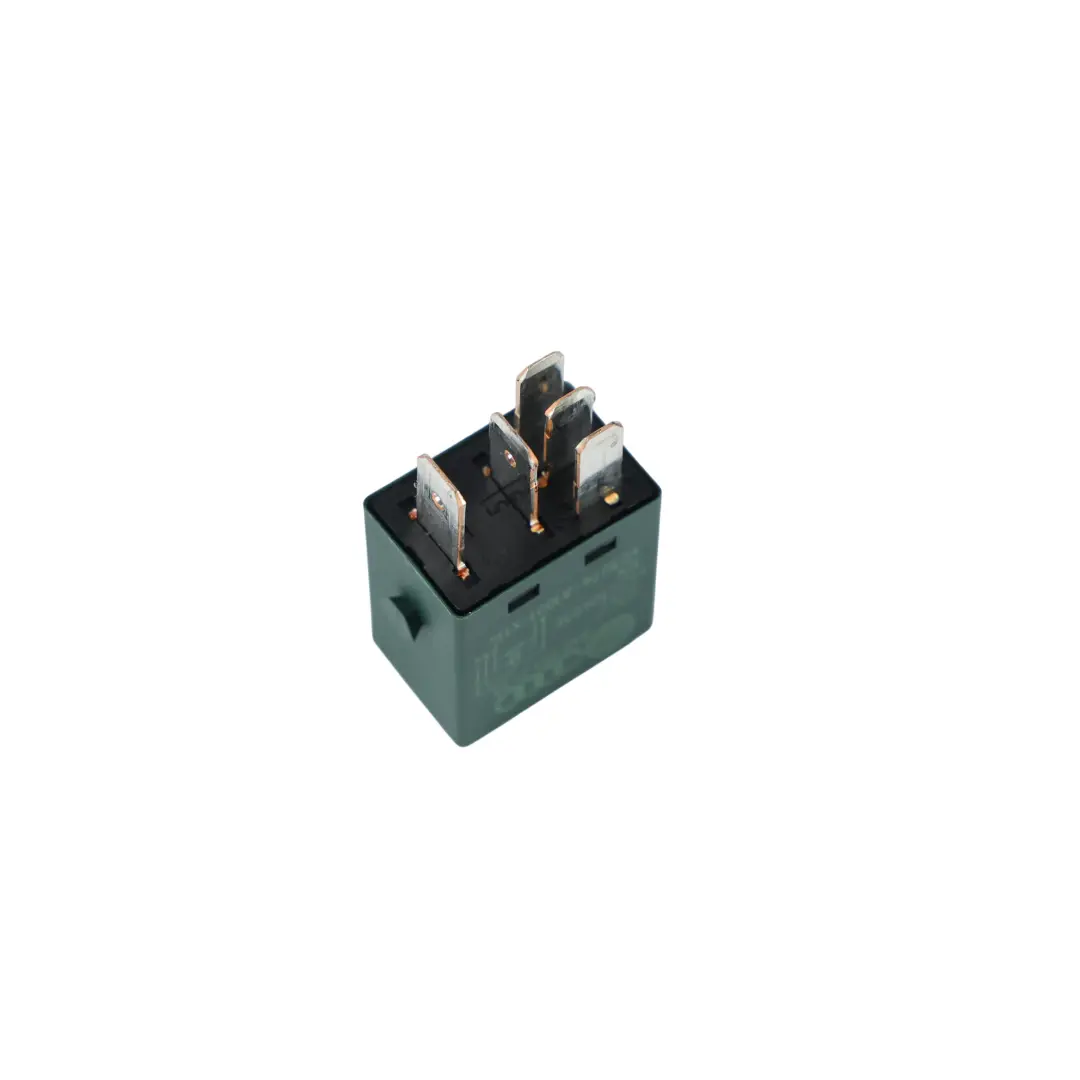 Volkswagen Crafter SY Skoda Fabia MK4 Relé 5 Pines 12V 655 - SKU 8X0951253A - Número de pieza 8X0951253A