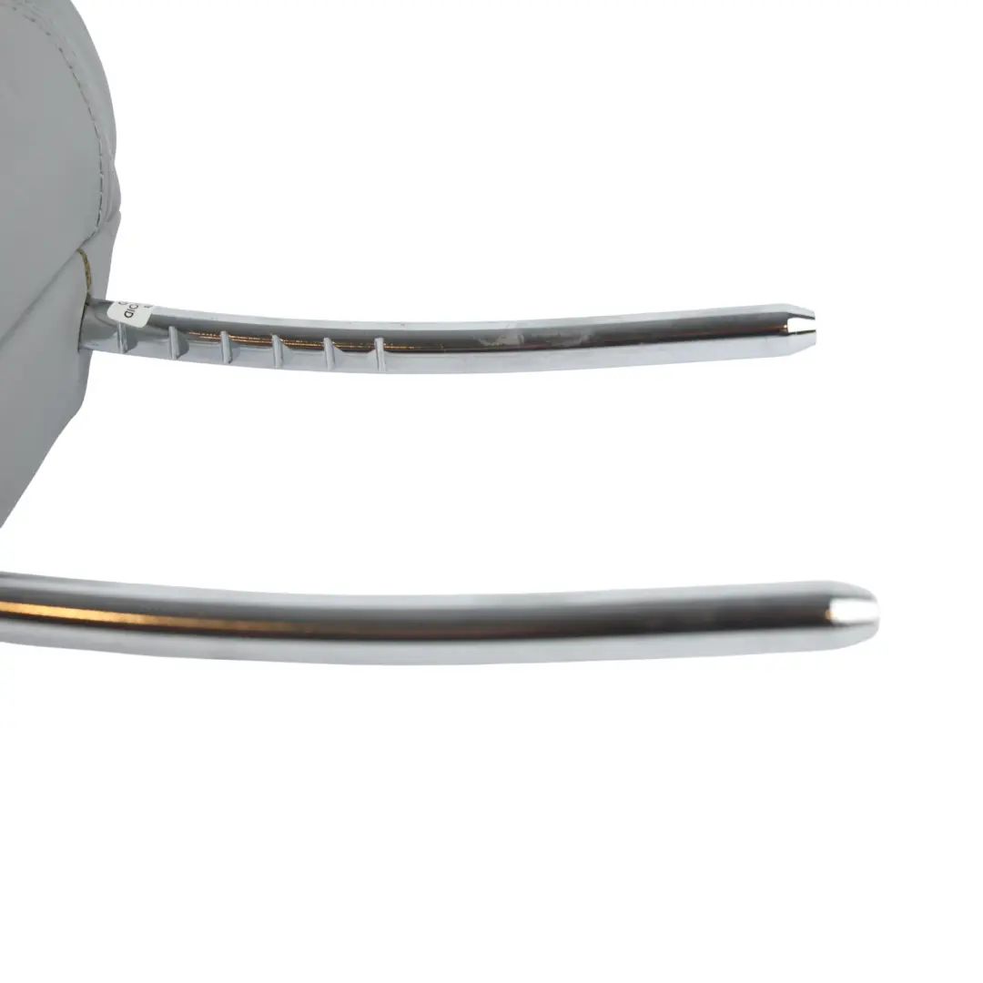 Housse Appui-Tête Siège Avant Gris Alaska Gauche Droit pour BMW E81 E87 LCI à propos du numéro de pièce 9124784 BMW E81 E87 LCI Housse Appui-Tête Siège Avant Gris Alaska Gauche Droit - SKU 9124784 - Numéro de pièce 9124784
