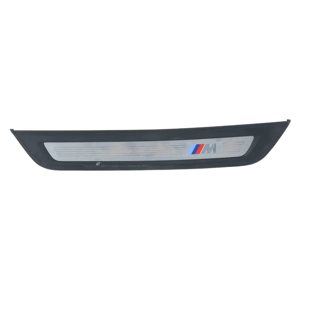 Batticalcagno Posteriore Destro Trim -M- per BMW G30 con numero di parte 9447022 BMW G30 Batticalcagno Posteriore Destro Trim -M- - SKU 9447022 - Numero di parte 9447022