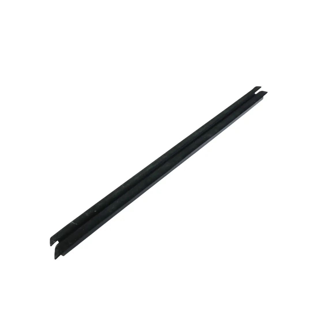 Moldura Ventana Puerta Trasera Interior Izquierda para BMW X1 U11 con número de pieza 9451517 BMW X1 U11 Moldura Ventana Puerta Trasera Interior Izquierda - SKU 9451517 - Número de pieza 9451517