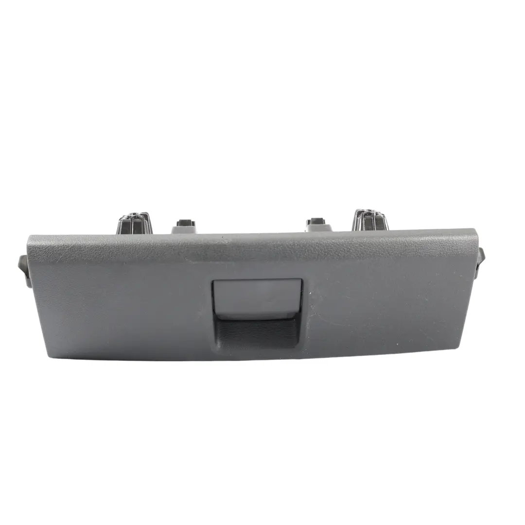 Bac Rangement Siège Avant Noir Titane pour Porsche Cayenne S 92A à propos du numéro de pièce 95852140000 Porsche Cayenne S 92A Bac Rangement Siège Avant Noir Titane - SKU 95852140000 - Numéro de pièce 95852140000