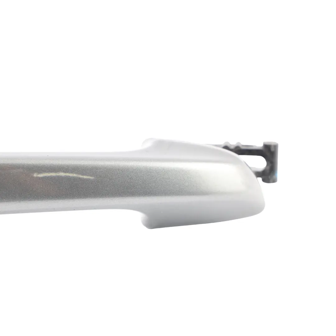Manija Puerta Delantera Trasera Izq Gris Meteoro M7W para Porsche Cayenne 92A con número de pieza 95853120500 Porsche Cayenne 92A Manija Puerta Delantera Trasera Izq Gris Meteoro M7W - SKU 95853120500-MET - Número de pieza 95853120500