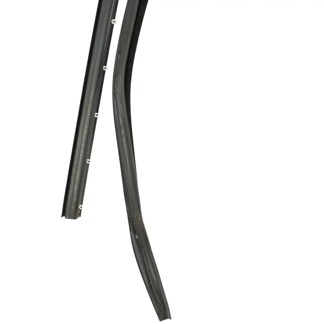 Porsche Cayenne 92A MK2 Guida Vetro Porta Posteriore Destra 7P0839432L - SKU 95853343203-1 - Numero di parte 95853343203