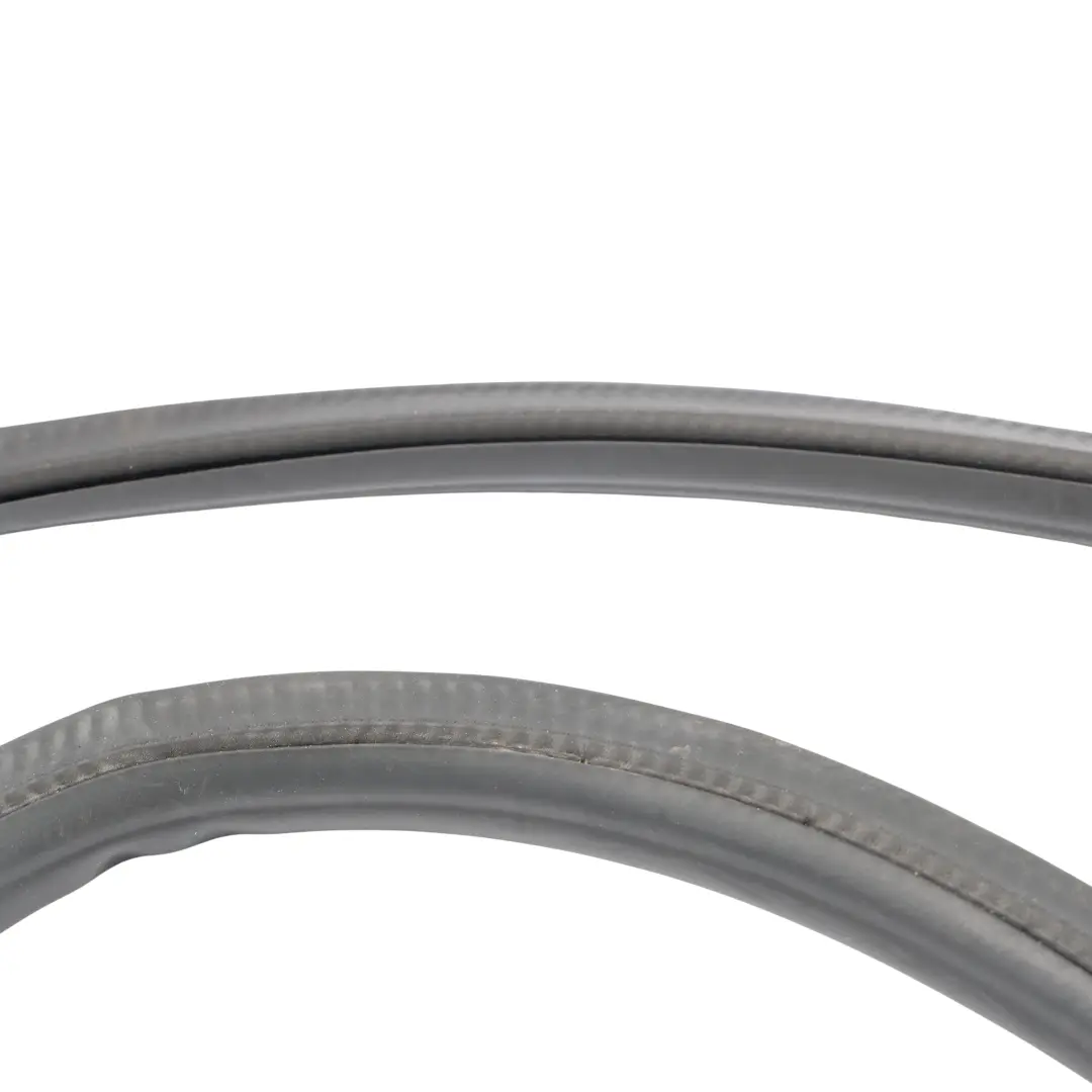 Porsche Cayenne 92A Türdichtung Gummi Hinten Links Rechts - SKU 95853936700 - Teilenummer 95853936700