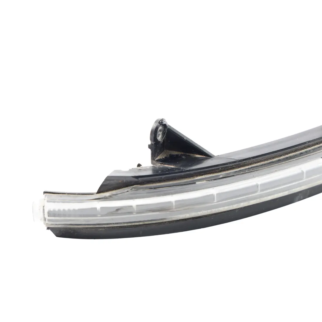 Répéteur Clignotant Feu Indicateur Droit pour Porsche Cayenne S 92A à propos du numéro de pièce 95863110230 Porsche Cayenne S 92A Répéteur Clignotant Feu Indicateur Droit - SKU 95863110230 - Numéro de pièce 95863110230