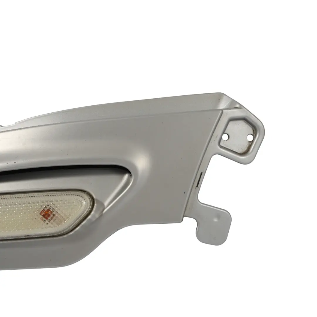 Soporte Indicador Dirección Derecho Plata para Mini R60 R61 con número de pieza 9804608 Mini R60 R61 Soporte Indicador Dirección Derecho Plata - SKU 9804608-3 - Número de pieza 9804608