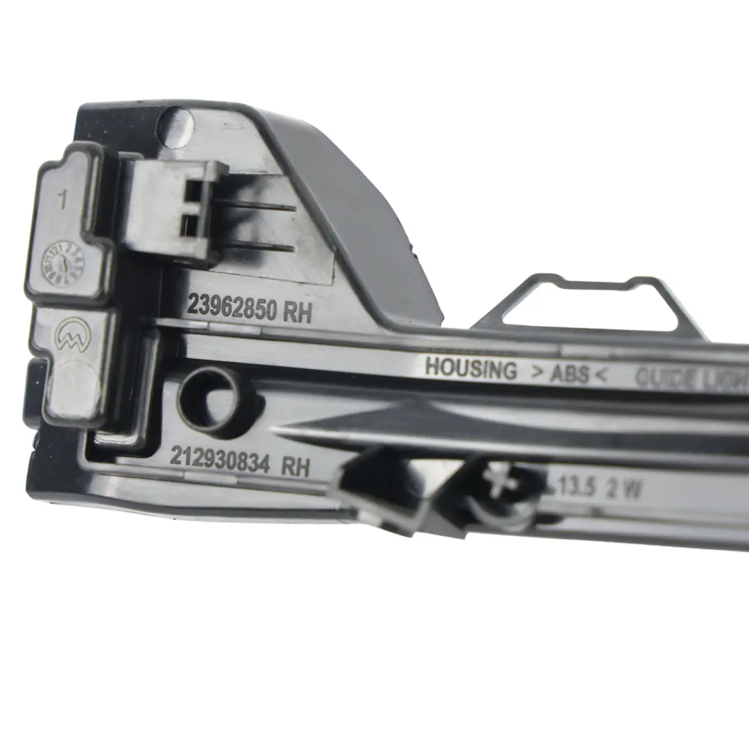 Peugeot 208 Mk2 Luz Indicador Retrovisor LED Derecho - SKU 9837260480 - Número de pieza 9837260480