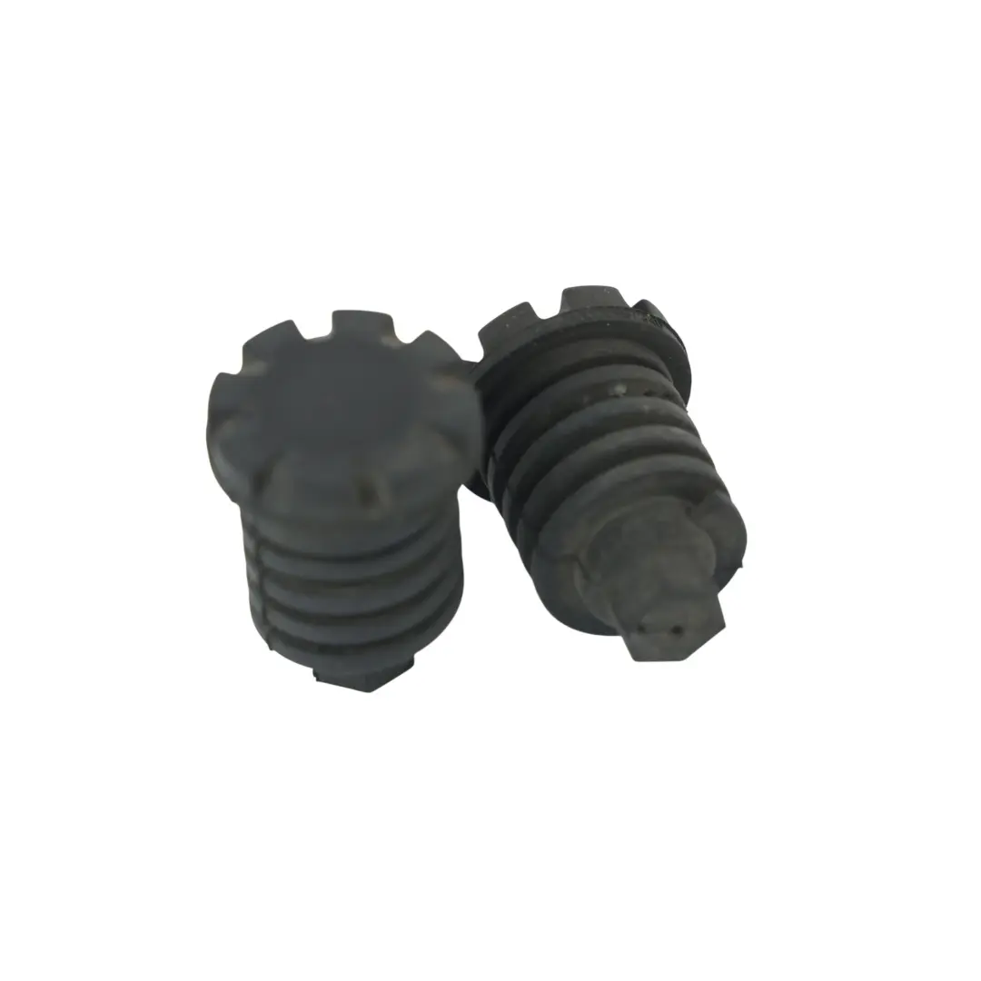 Tampone Arresto Supporto Radiatore Ant x2 per Mercedes W205 W213 C218 con numero di parte A0009987340 Mercedes W205 W213 C218 Tampone Arresto Supporto Radiatore Ant x2 - SKU A0009987340-1 - Numero di parte A0009987340