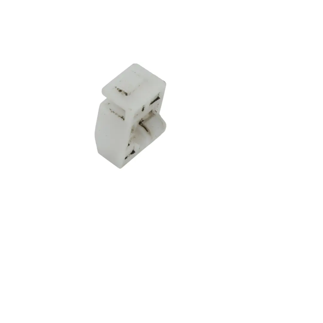 Mercedes W205 Clip Soporte Fijación Guardabarros Delantero Izquierdo - SKU A0019917671 - Número de pieza A0019917671