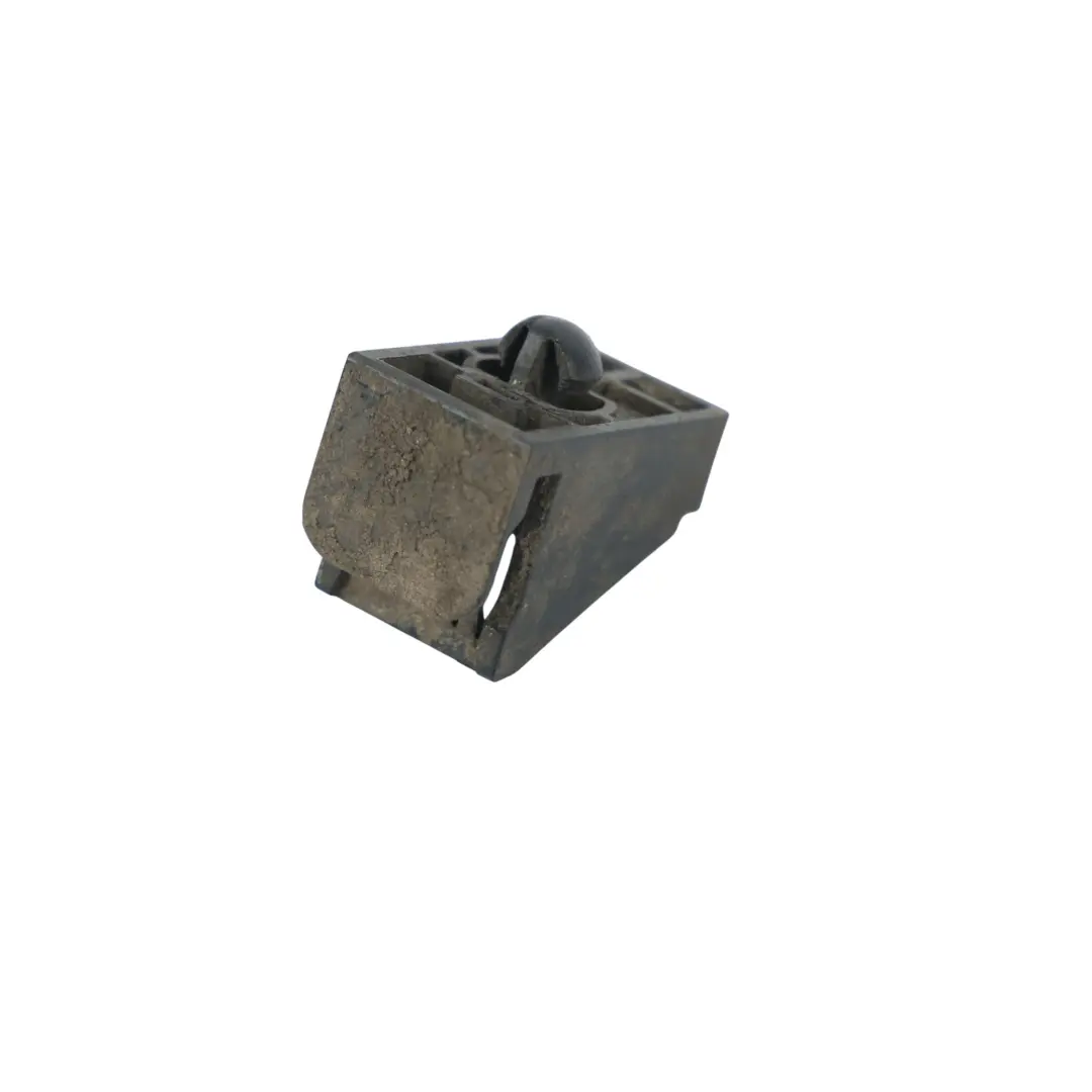 Mercedes W205 Clip Soporte Fijación Guardabarros Delantero Derecho - SKU A0019917871 - Número de pieza A0019917871