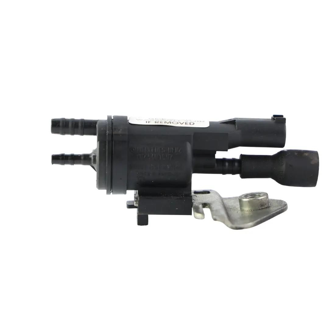 Benzin Vakuum Magnetventil für Mercedes W168 W203 W210 mit Teilenummer A0025401497 Mercedes W168 W203 W210 Benzin Vakuum Magnetventil - SKU A0025401497-1 - Teilenummer A0025401497