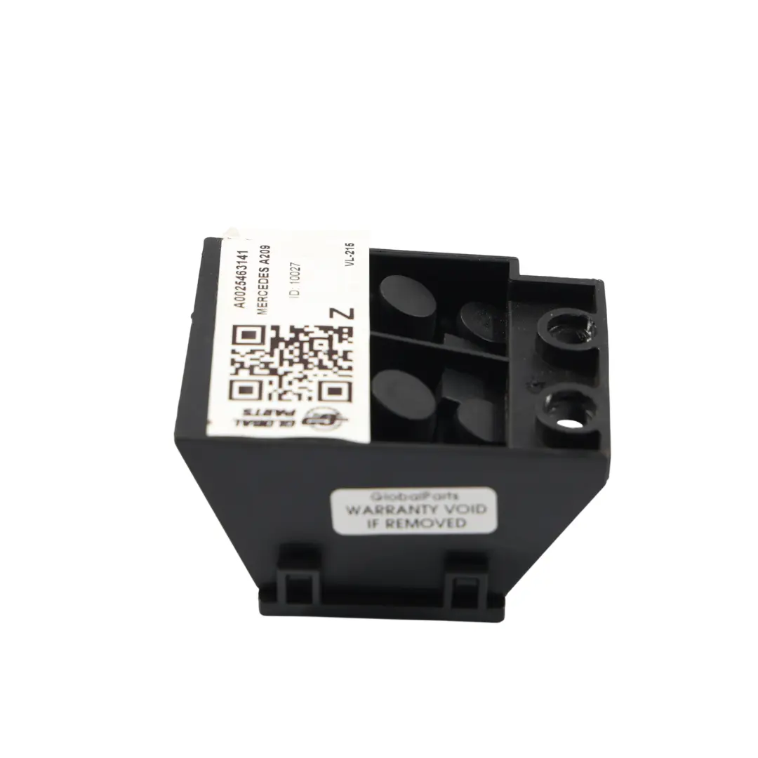 Conector Terminal Positivo Fusible A0025461141 para Mercedes A209 C209 con número de pieza A0025463141 Mercedes A209 C209 Conector Terminal Positivo Fusible A0025461141 - SKU A0025463141 - Número de pieza A0025463141