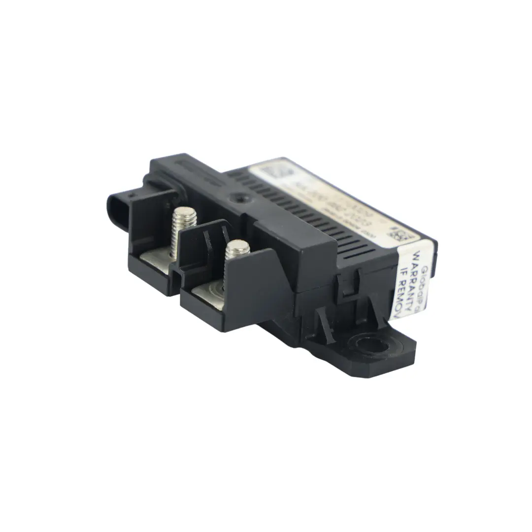 Control Module Relay C250 CDI 651911 to Mercedes W204 Battery with Part number A009822023 Mercedes W204 Battery Control Module Relay C250 CDI 651911 - SKU A009822023 - Part number A009822023