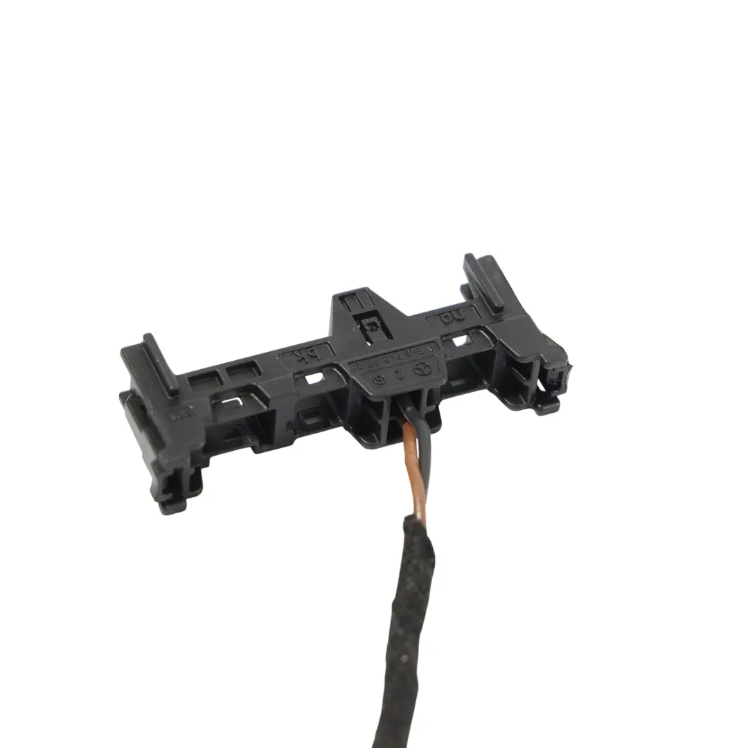 Faisceau Câblage Connecteur Noir 2-Broches pour Mercedes A207 W212 S212 à propos du numéro de pièce A0465455728 Mercedes A207 W212 S212 Faisceau Câblage Connecteur Noir 2-Broches - SKU A0465455728 - Numéro de pièce A0465455728