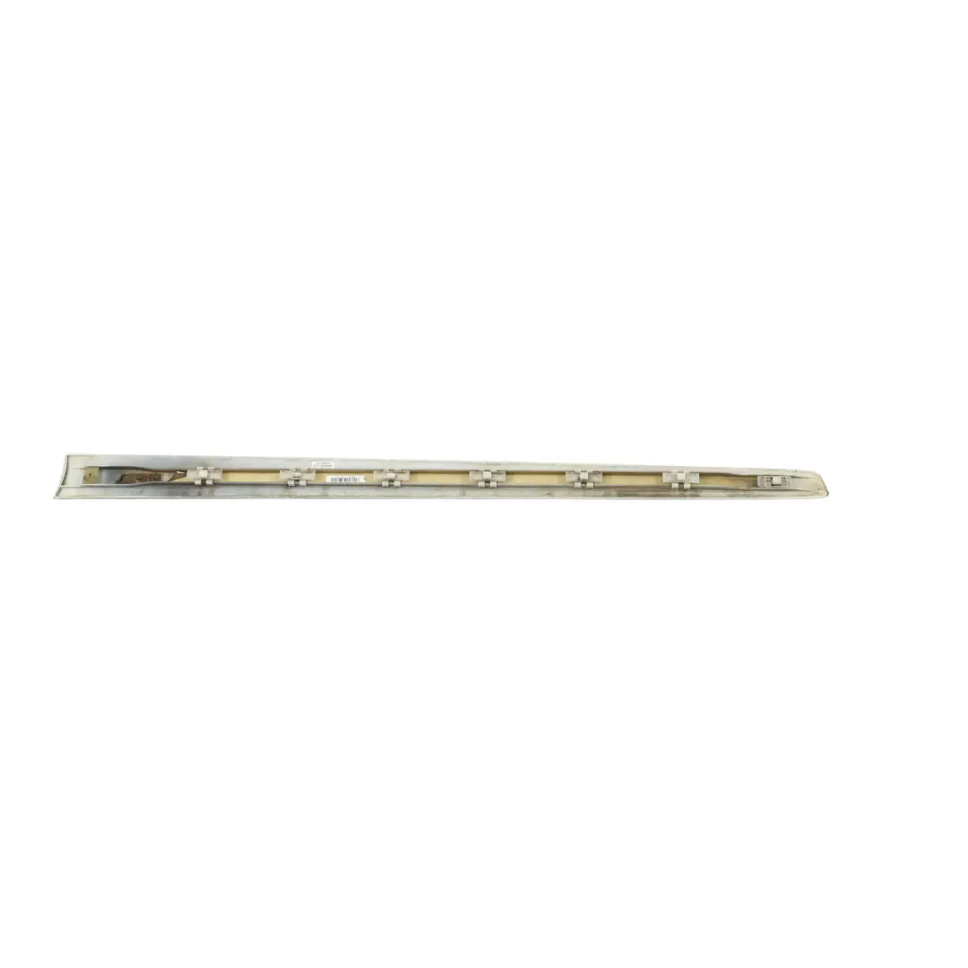 Moldura Puerta Delantera Derecha Blanco Diamante Metalizado 799 para Mercedes ML W164 con número de pieza A1646905262 Mercedes ML W164 Moldura Puerta Delantera Derecha Blanco Diamante Metalizado 799 - SKU A1646905262-DWM - Número de pieza A1646905262