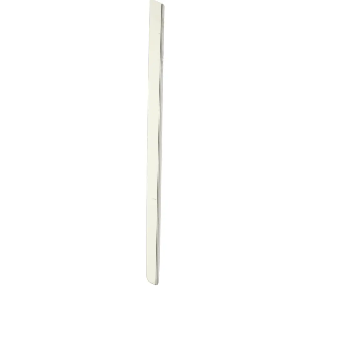 Moldura Puerta Delantera Derecha Blanco Diamante Metalizado 799 para Mercedes ML W164 con número de pieza A1646905262 Mercedes ML W164 Moldura Puerta Delantera Derecha Blanco Diamante Metalizado 799 - SKU A1646905262-DWM - Número de pieza A1646905262