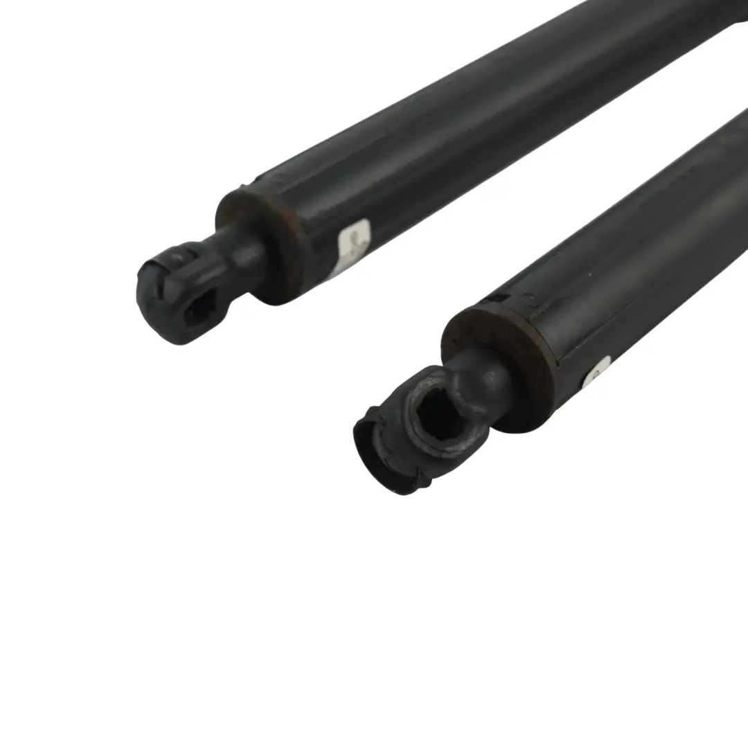 Set x2 Ammortizzatori Gas Portellone Sinistro Destro per Mercedes W164 con numero di parte A1647400345 Mercedes W164 Set x2 Ammortizzatori Gas Portellone Sinistro Destro - SKU A1647400345-1 - Numero di parte A1647400345