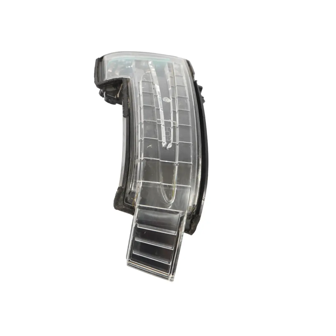 Couvercle Coque Rétroviseur Clignotant Droit pour Mercedes W166 à propos du numéro de pièce A1668200221 Mercedes W166 Couvercle Coque Rétroviseur Clignotant Droit - SKU A1668200221 - Numéro de pièce A1668200221