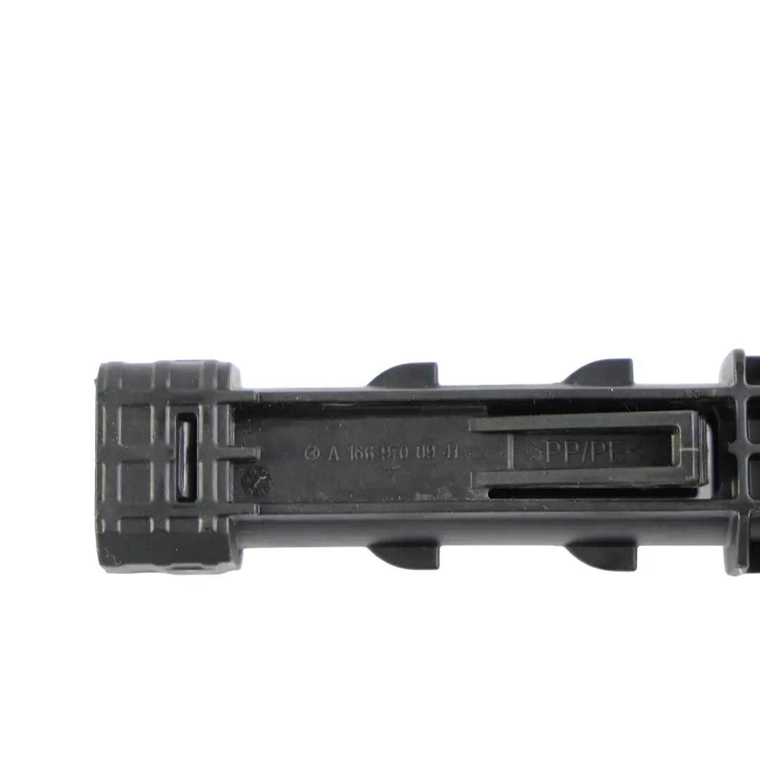 Mercedes W166 Guide Appui-Tête Gauche Droit Arrière Noir - SKU A1669700941 - Numéro de pièce A1669700941