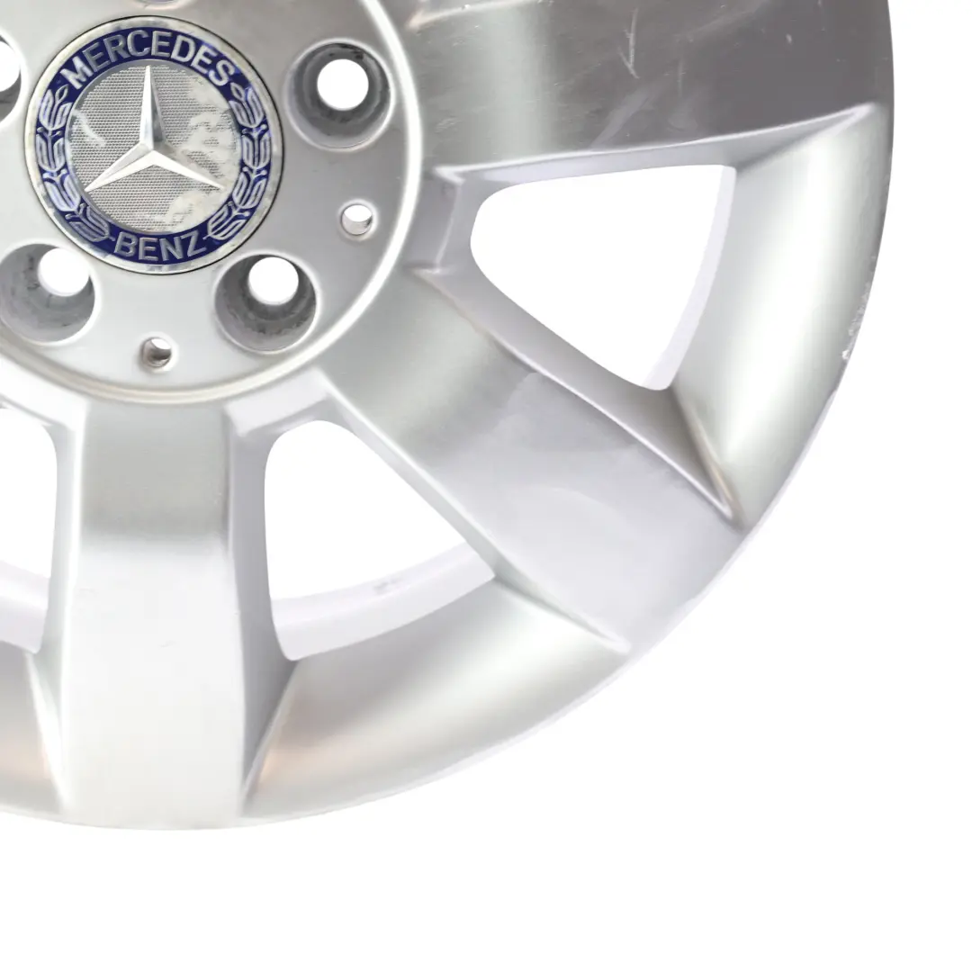 jante Alliage Argent 16" 6J ET:46 pour Mercedes W169 W245 à propos du numéro de pièce A1694011902 Mercedes W169 W245 jante Alliage Argent 16" 6J ET:46 - SKU A1694011902-1 - Numéro de pièce A1694011902