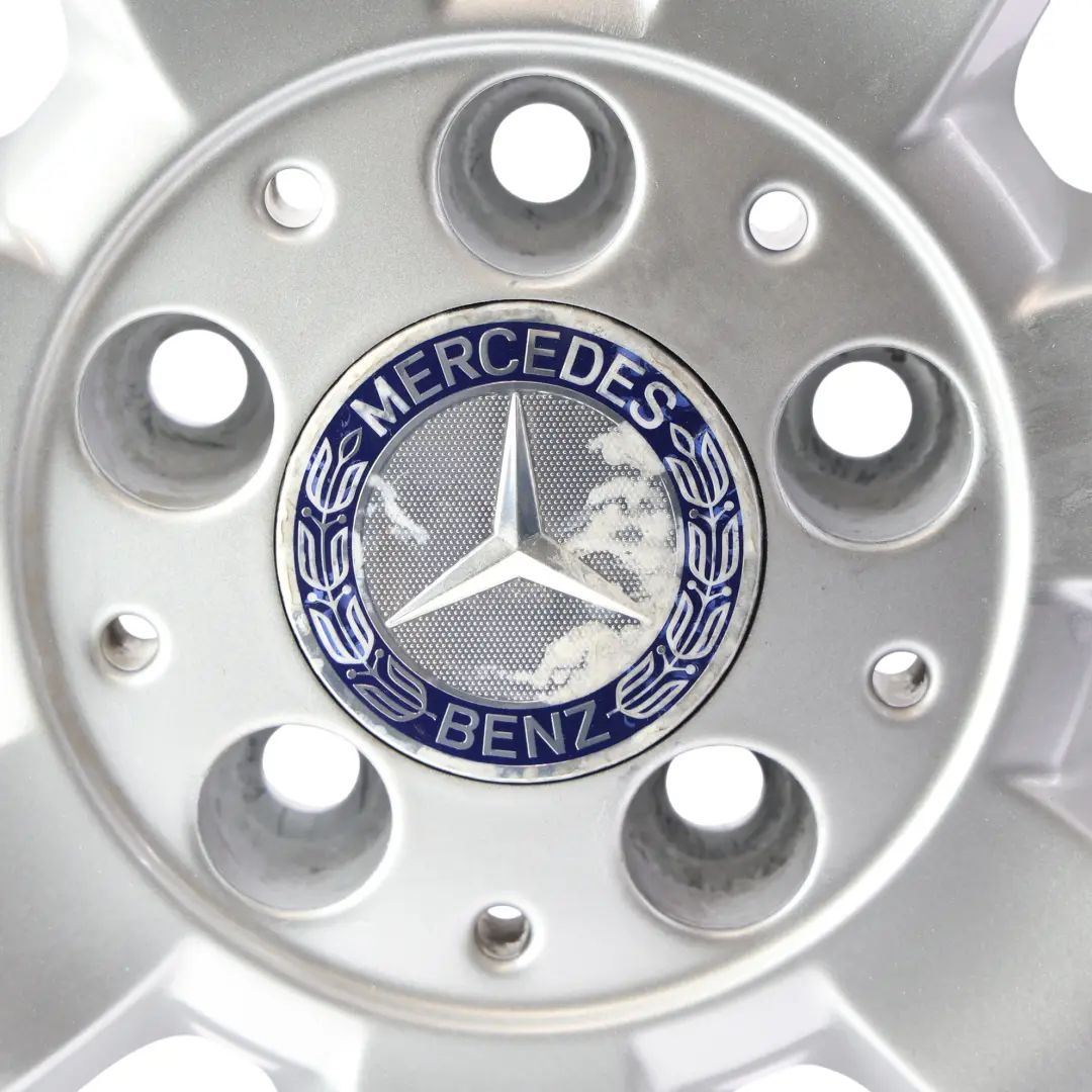 jante Alliage Argent 16" 6J ET:46 pour Mercedes W169 W245 à propos du numéro de pièce A1694011902 Mercedes W169 W245 jante Alliage Argent 16" 6J ET:46 - SKU A1694011902-1 - Numéro de pièce A1694011902