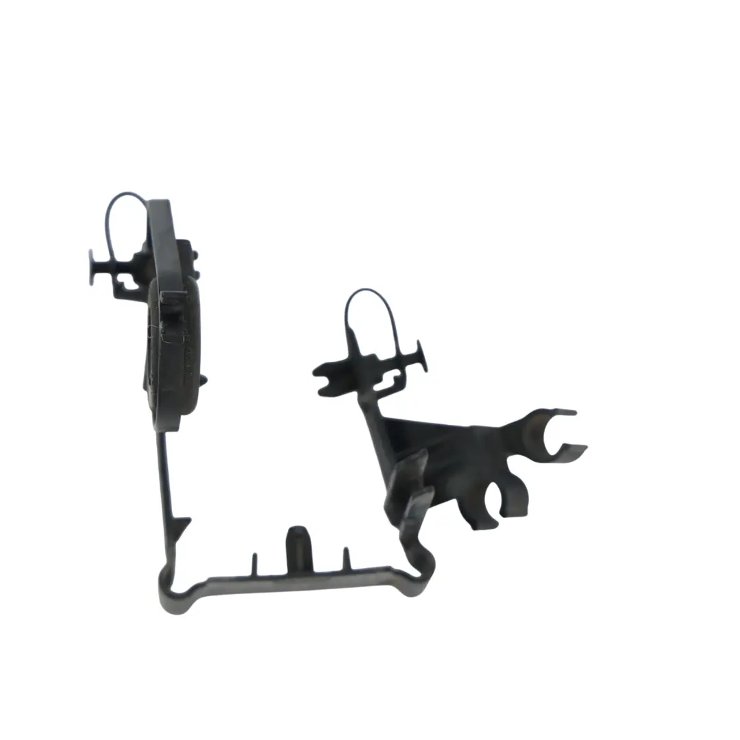 Uchwyt Przewodu Hamulcowego Przedni Prawy do Mercedes W245 o numerze A1694210694 Mercedes W245 Uchwyt Przewodu Hamulcowego Przedni Prawy - SKU A1694210694 - Numer Części A1694210694