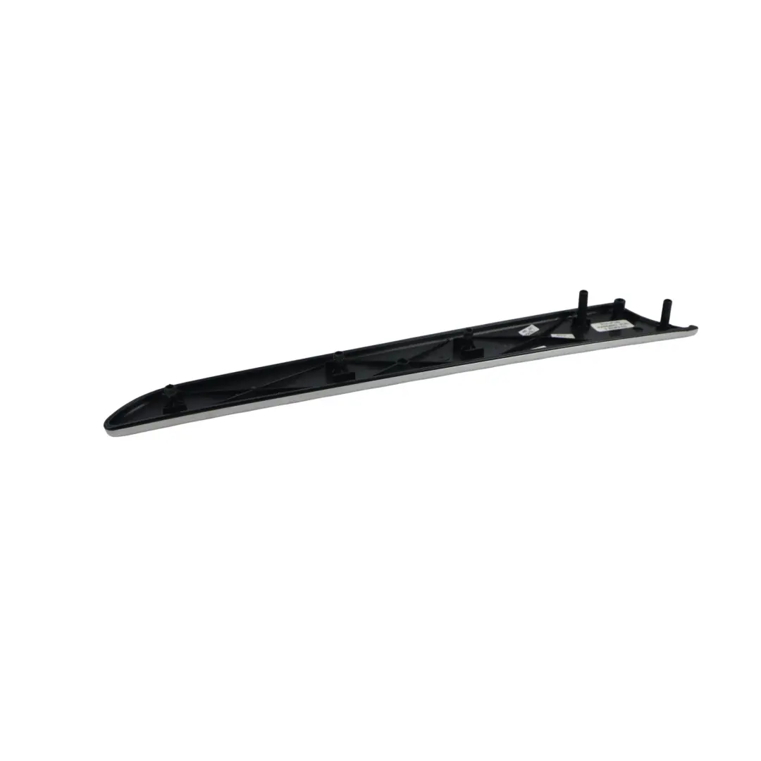 Modanatura Pannello Porta Posteriore Sinistra per Mercedes W245 con numero di parte A1697370582 Mercedes W245 Modanatura Pannello Porta Posteriore Sinistra - SKU A1697370582 - Numero di parte A1697370582