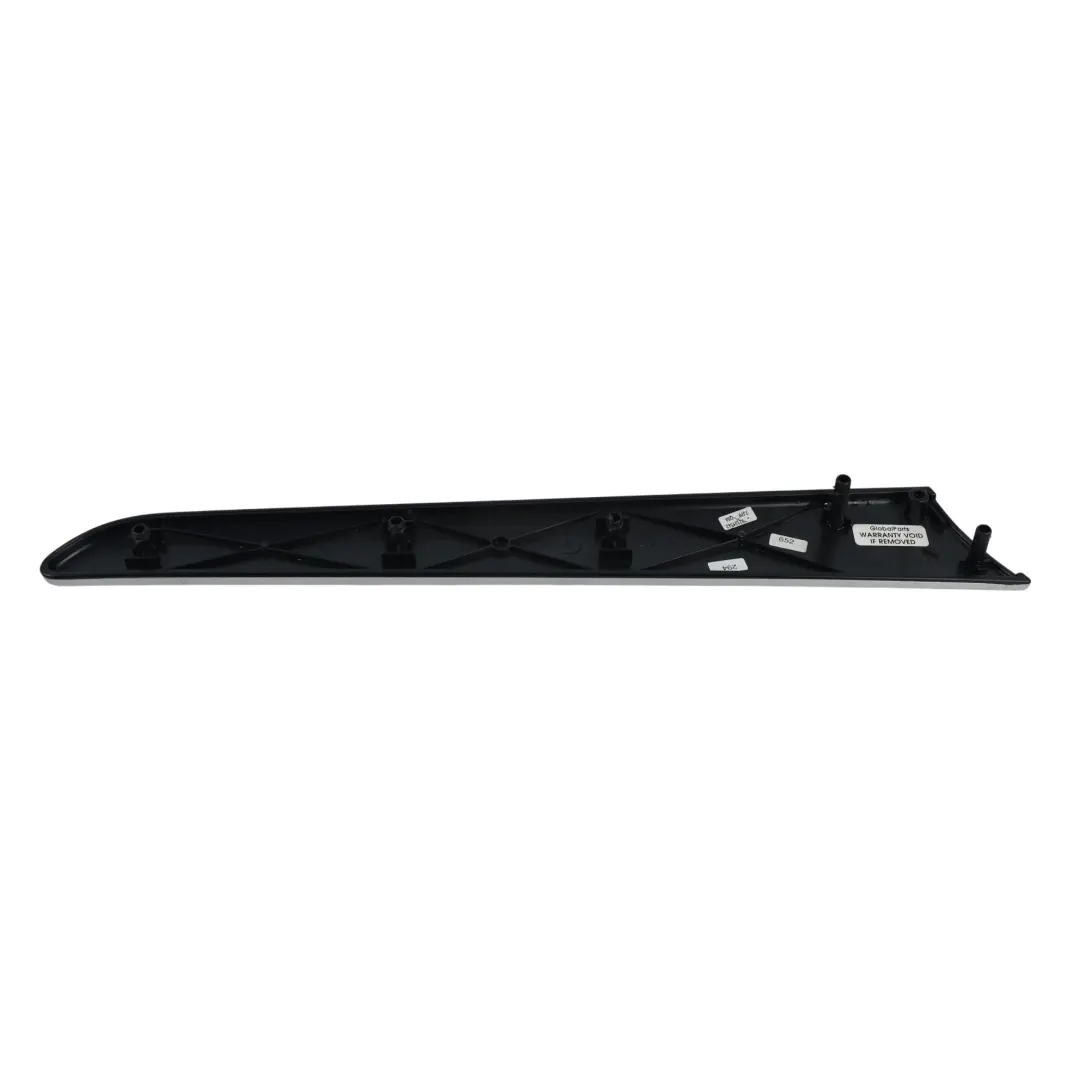 Moldura Panel Puerta Trasera Izquierda para Mercedes W245 con número de pieza A1697370582 Mercedes W245 Moldura Panel Puerta Trasera Izquierda - SKU A1697370582 - Número de pieza A1697370582
