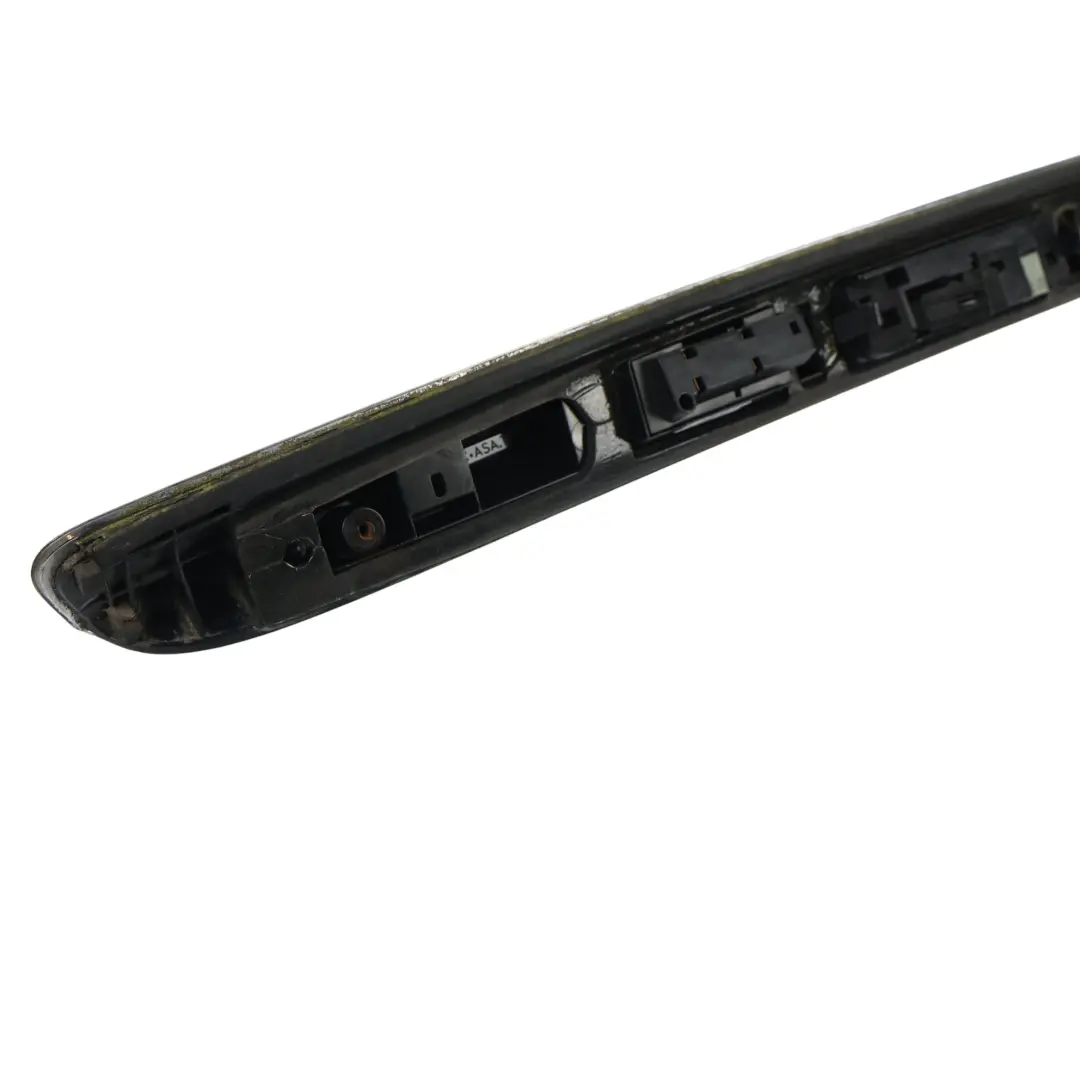 Klampka Uchwyt Klapy Bagażnika Chromowany do Mercedes W245 o numerze A1697402093 Mercedes W245 Klampka Uchwyt Klapy Bagażnika Chromowany - SKU A1697402093-2 - Numer Części A1697402093