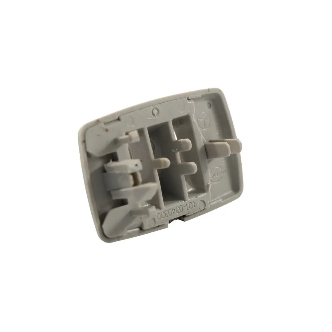 Pare-Soleil Panneau Garniture Crochet Gris pour Mercedes W169 W245 à propos du numéro de pièce A1698110110 Mercedes W169 W245 Pare-Soleil Panneau Garniture Crochet Gris - SKU A1698110110 - Numéro de pièce A1698110110