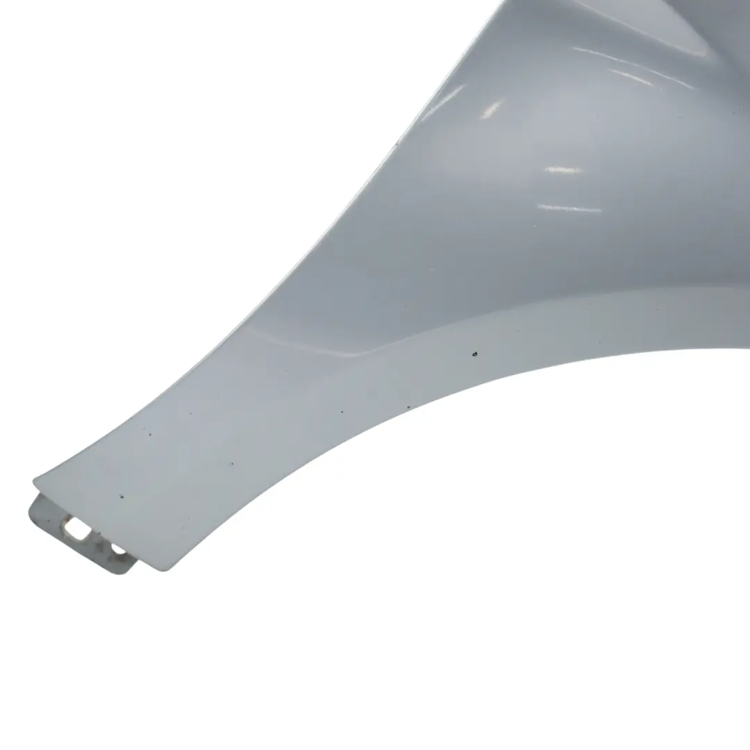 Błotnik Prawy Przedni Horizon Blue Niebieski Metalik - 391 do Mercedes W245 o numerze A1698800818 Mercedes W245 Błotnik Prawy Przedni Horizon Blue Niebieski Metalik - 391 - SKU A1698800818-HBL - Numer Części A1698800818