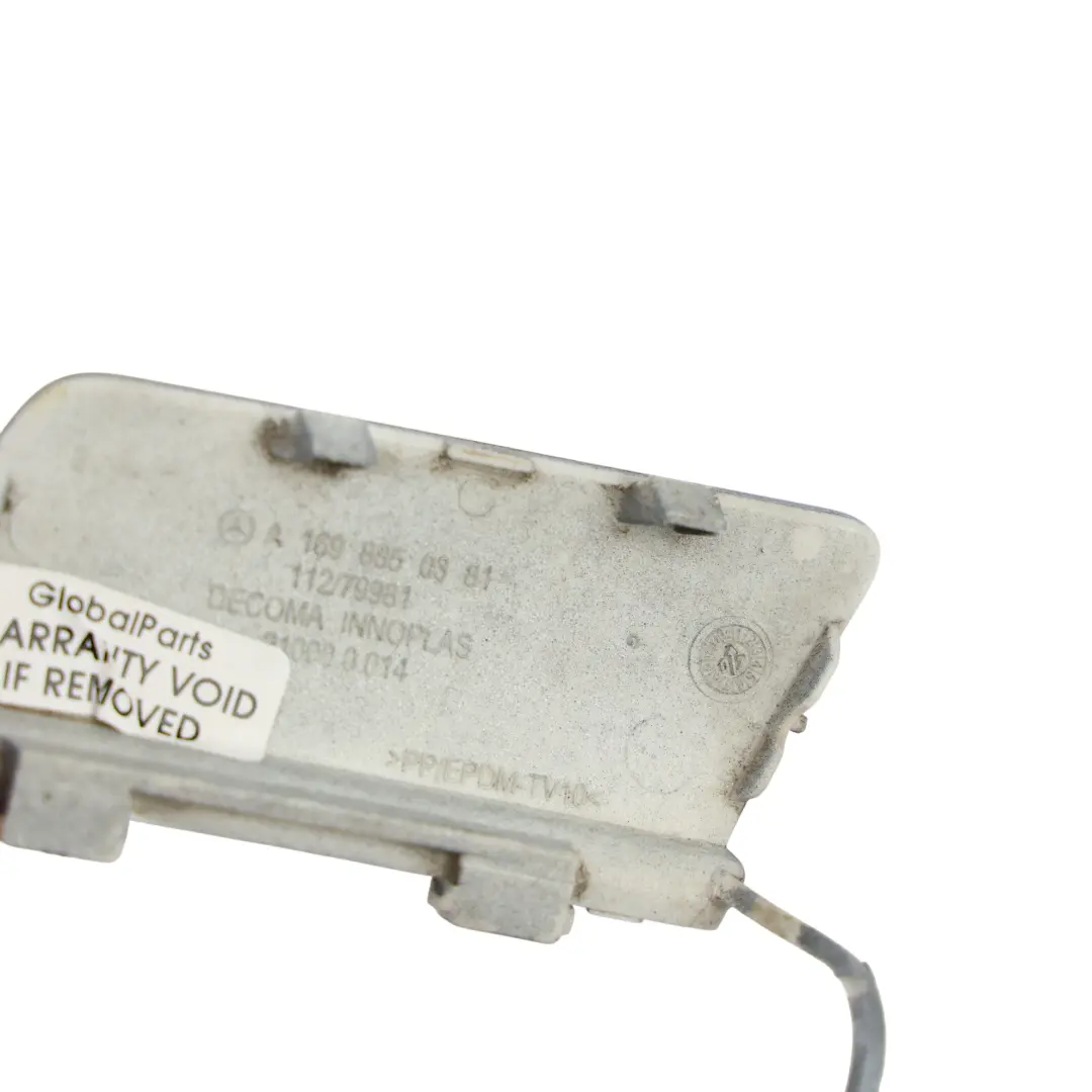 Cache Crochet Remorquage Avant Bleu Horizon Métallisé 391 pour Mercedes W169 à propos du numéro de pièce A1698850381 Mercedes W169 Cache Crochet Remorquage Avant Bleu Horizon Métallisé 391 - SKU A1698850381-HBL - Numéro de pièce A1698850381