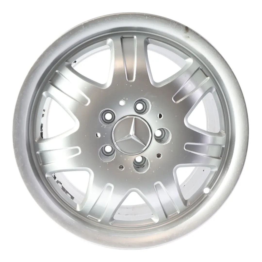 Llanta de aleación plateada Mercedes R171 16" 7J ET:34 7-Hole para con número de pieza A1714010902 Llanta de aleación plateada Mercedes R171 16" 7J ET:34 7-Hole - SKU A1714010902-1 - Número de pieza A1714010902