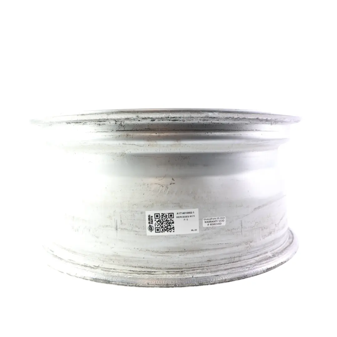 Silberne Leichtmetallfelge 16" 7J ET:34 7-Loch für Mercedes R171 mit Teilenummer A1714010902 Mercedes R171 Silberne Leichtmetallfelge 16" 7J ET:34 7-Loch - SKU A1714010902-1 - Teilenummer A1714010902