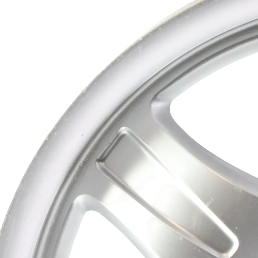 Cerchio in lega argento 16" 7J ET:34 7 fori per Mercedes R171 con numero di parte A1714010902 Mercedes R171 Cerchio in lega argento 16" 7J ET:34 7 fori - SKU A1714010902-2 - Numero di parte A1714010902