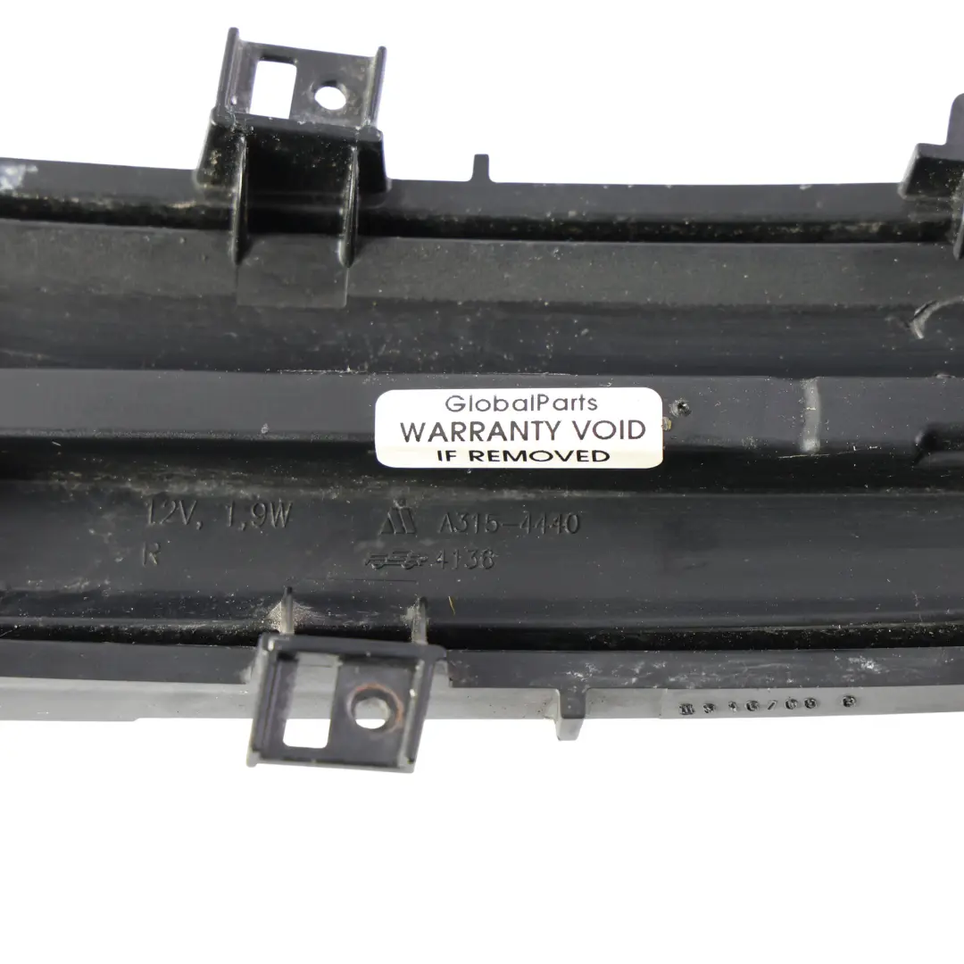 W171 CL203 C207 Luz Indicador Retrovisor Derecho para Mercedes con número de pieza A1718100664 Mercedes W171 CL203 C207 Luz Indicador Retrovisor Derecho - SKU A1718100664 - Número de pieza A1718100664