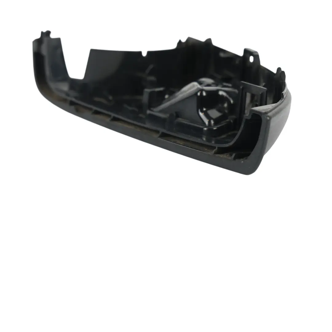 Couvercle Rétroviseur Inférieur Droit pour Mercedes C117 X156 W176 à propos du numéro de pièce A1768100415 Mercedes C117 X156 W176 Couvercle Rétroviseur Inférieur Droit - SKU A1768100415 - Numéro de pièce A1768100415