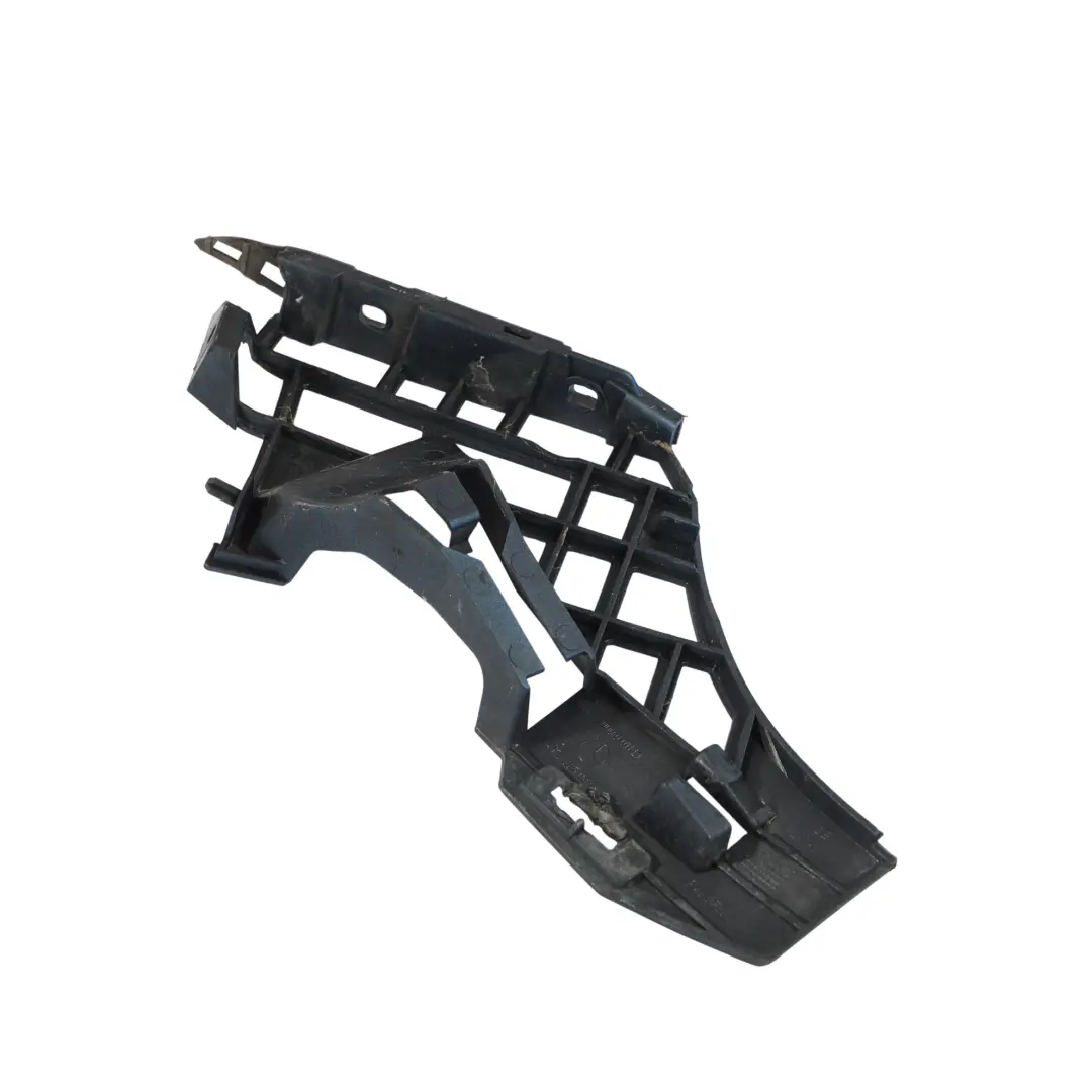 Soporte Guía Parachoques Delantero Izquierdo para Mercedes W176 con número de pieza A1768850321 Mercedes W176 Soporte Guía Parachoques Delantero Izquierdo - SKU A1768850321 - Número de pieza A1768850321