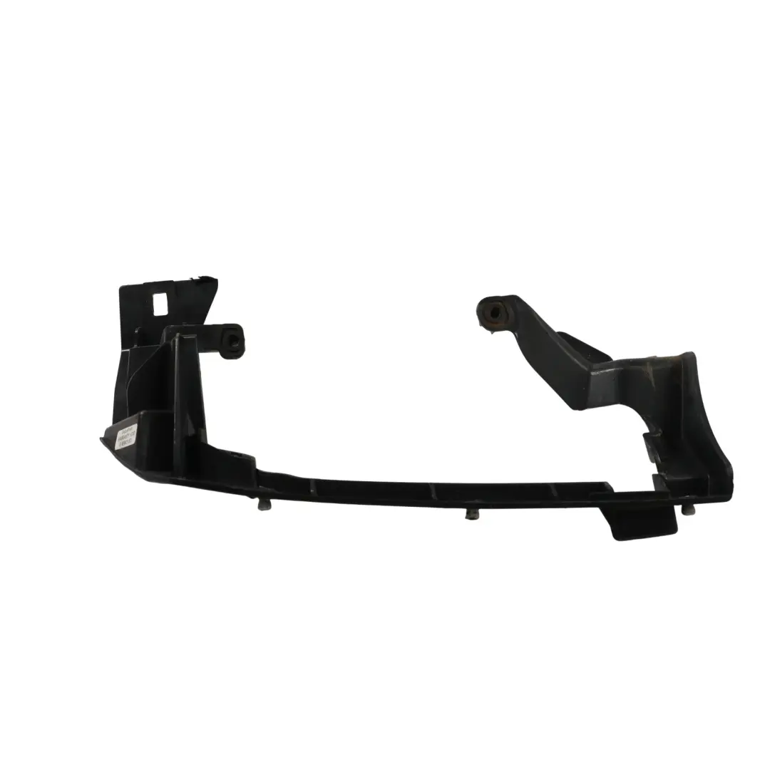 Soporte Montaje Escape Parachoques Trasero Izquierdo para Mercedes W176 con número de pieza A1768856700 Mercedes W176 Soporte Montaje Escape Parachoques Trasero Izquierdo - SKU A1768856700 - Número de pieza A1768856700