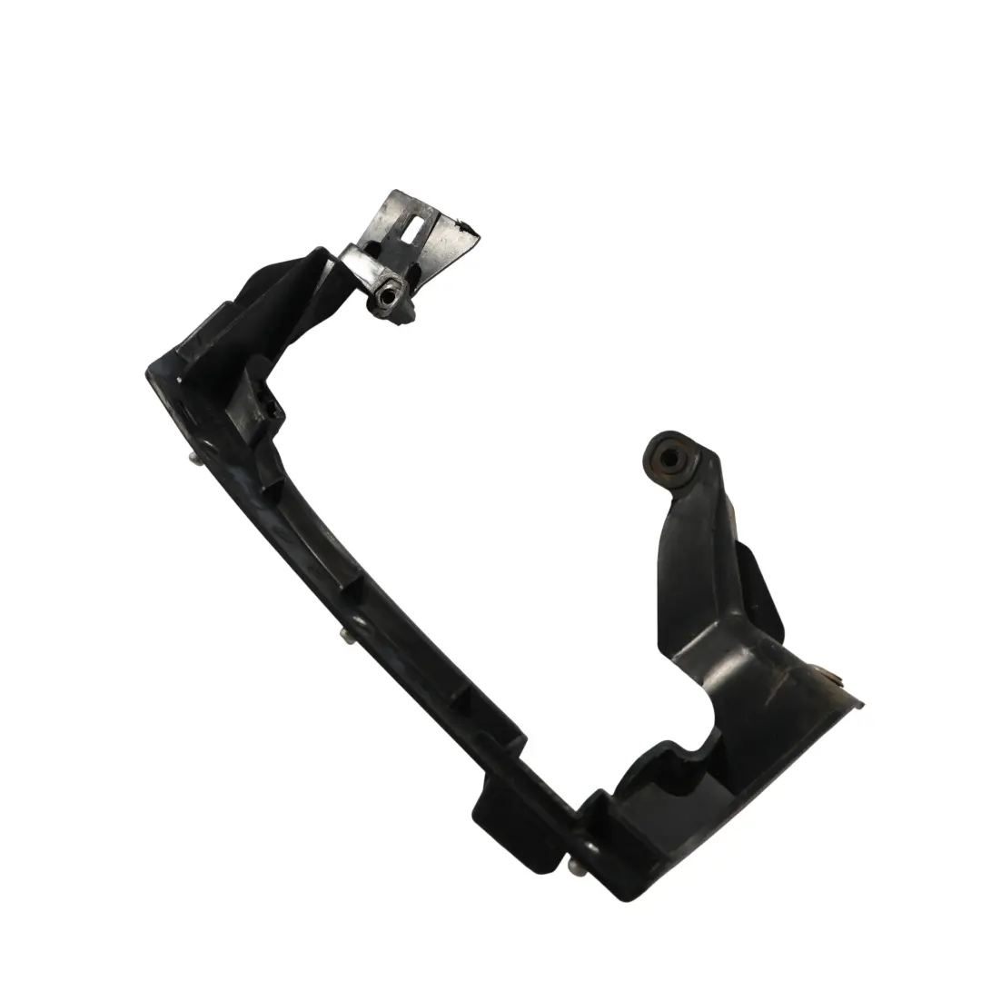 Mercedes W176 Soporte Montaje Escape Parachoques Trasero Izquierdo - SKU A1768856700 - Número de pieza A1768856700