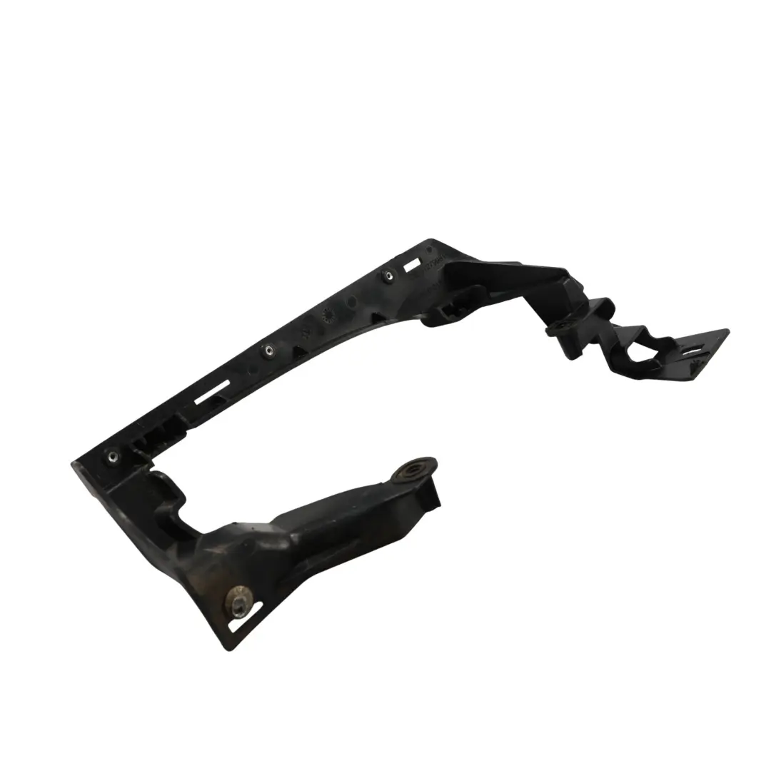 Mercedes W176 Soporte Montaje Escape Parachoques Trasero Izquierdo - SKU A1768856700 - Número de pieza A1768856700