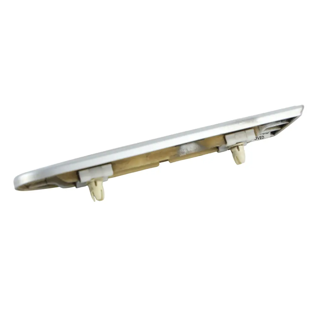 Modanatura Parafango Anteriore Destra Argento Brillante 9744 per Mercedes W203 con numero di parte A2036904862 Mercedes W203 Modanatura Parafango Anteriore Destra Argento Brillante 9744 - SKU A2036904862-BRS - Numero di parte A2036904862