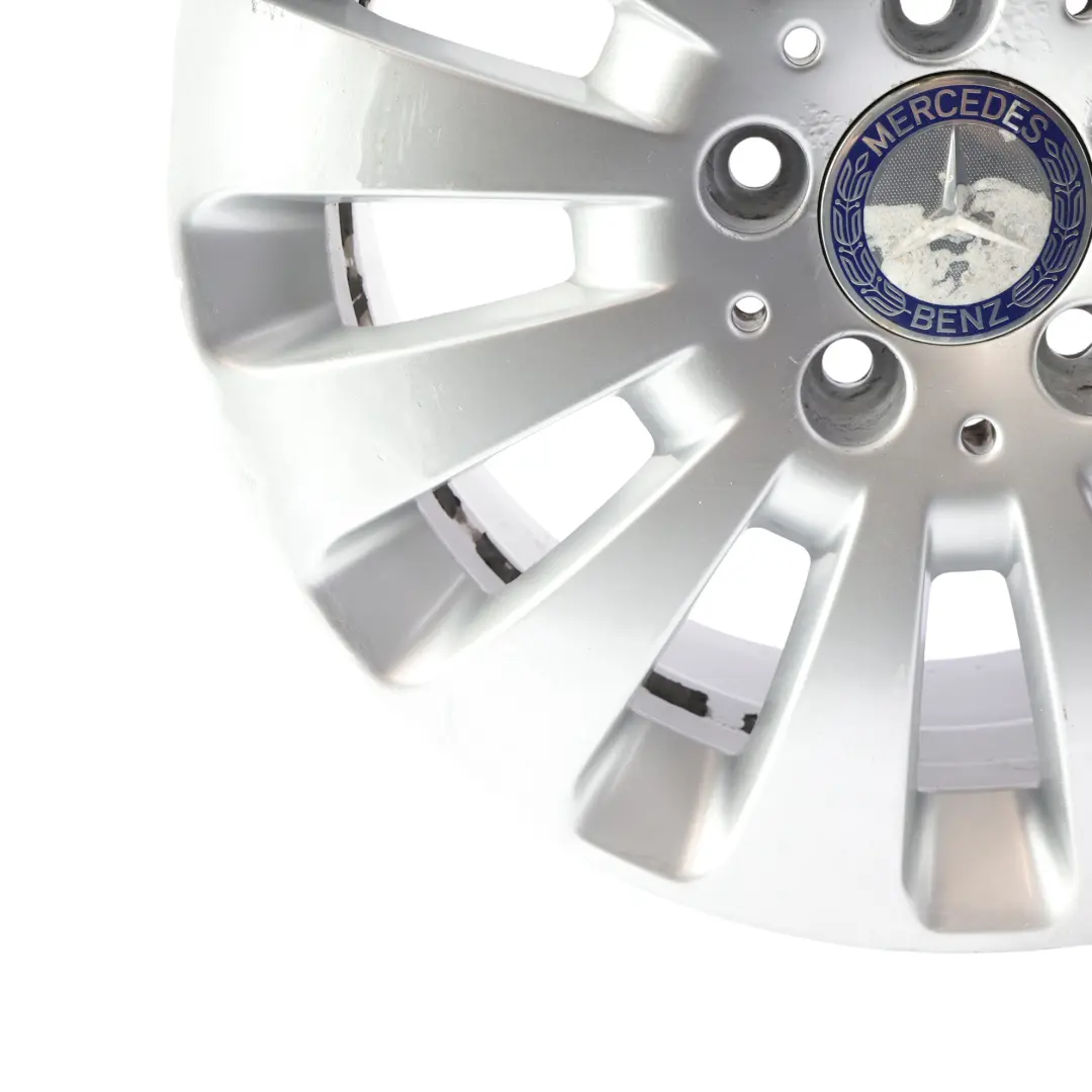 Srebrna Felga Aluminiowa Alufelga 16" 7J ET:43 do Mercedes W204 o numerze A2044010602 Mercedes W204 Srebrna Felga Aluminiowa Alufelga 16" 7J ET:43 - SKU A2044010602-1 - Numer Części A2044010602