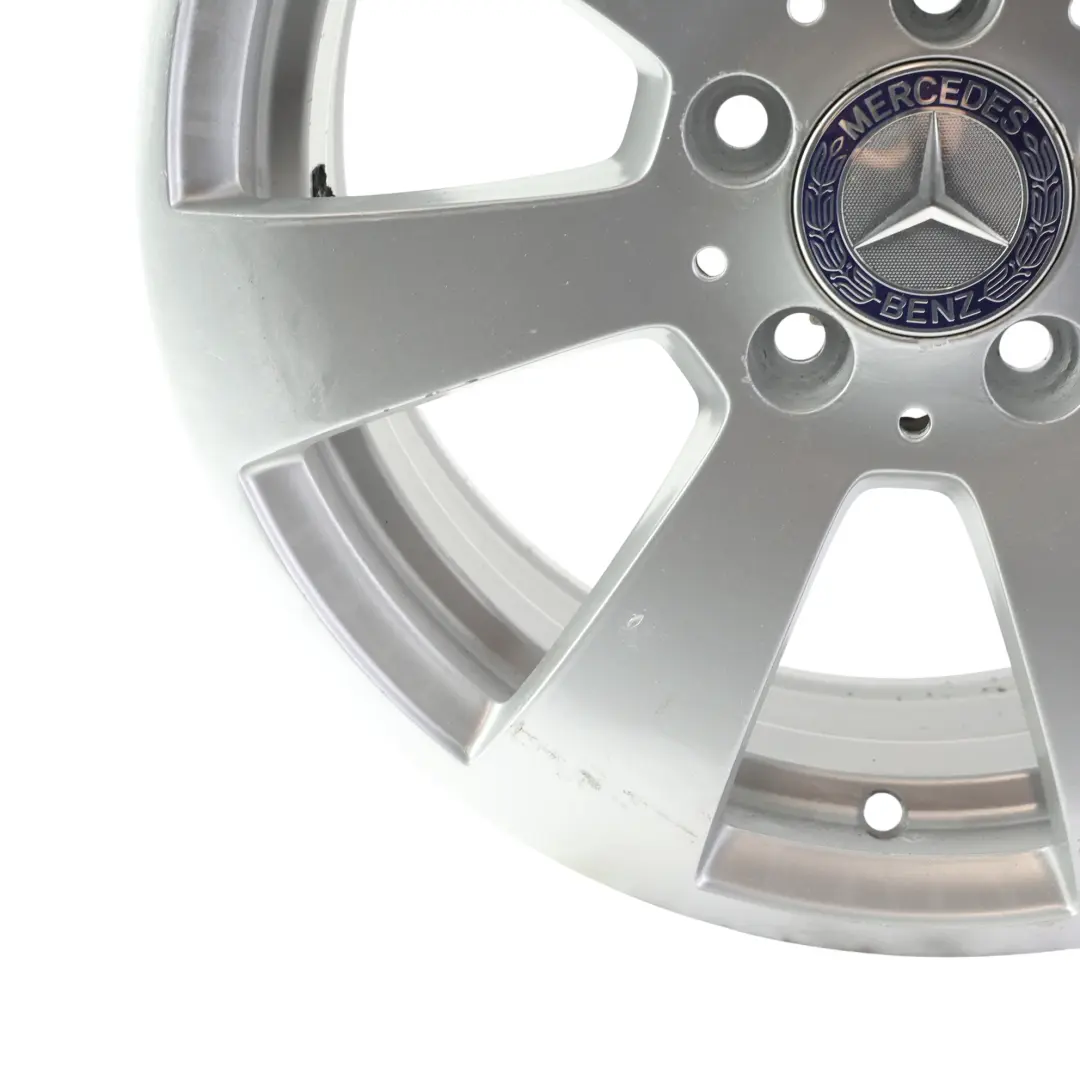 Felga Aluminiowa Srebrna 16" 7J ET:43 do Mercedes W204 o numerze A2044011102 Mercedes W204 Felga Aluminiowa Srebrna 16" 7J ET:43 - SKU A2044011102-2 - Numer Części A2044011102