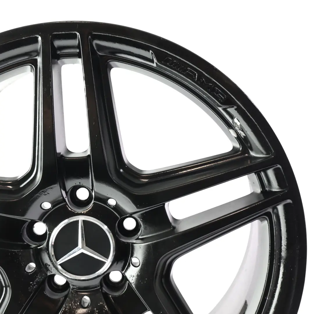 Llanta aleación AMG Negra 5 Radios Dobles 18" ET:50 8J para Mercedes W204 con número de pieza A2044014102 Mercedes W204 Llanta aleación AMG Negra 5 Radios Dobles 18" ET:50 8J - SKU A2044014102-1 - Número de pieza A2044014102