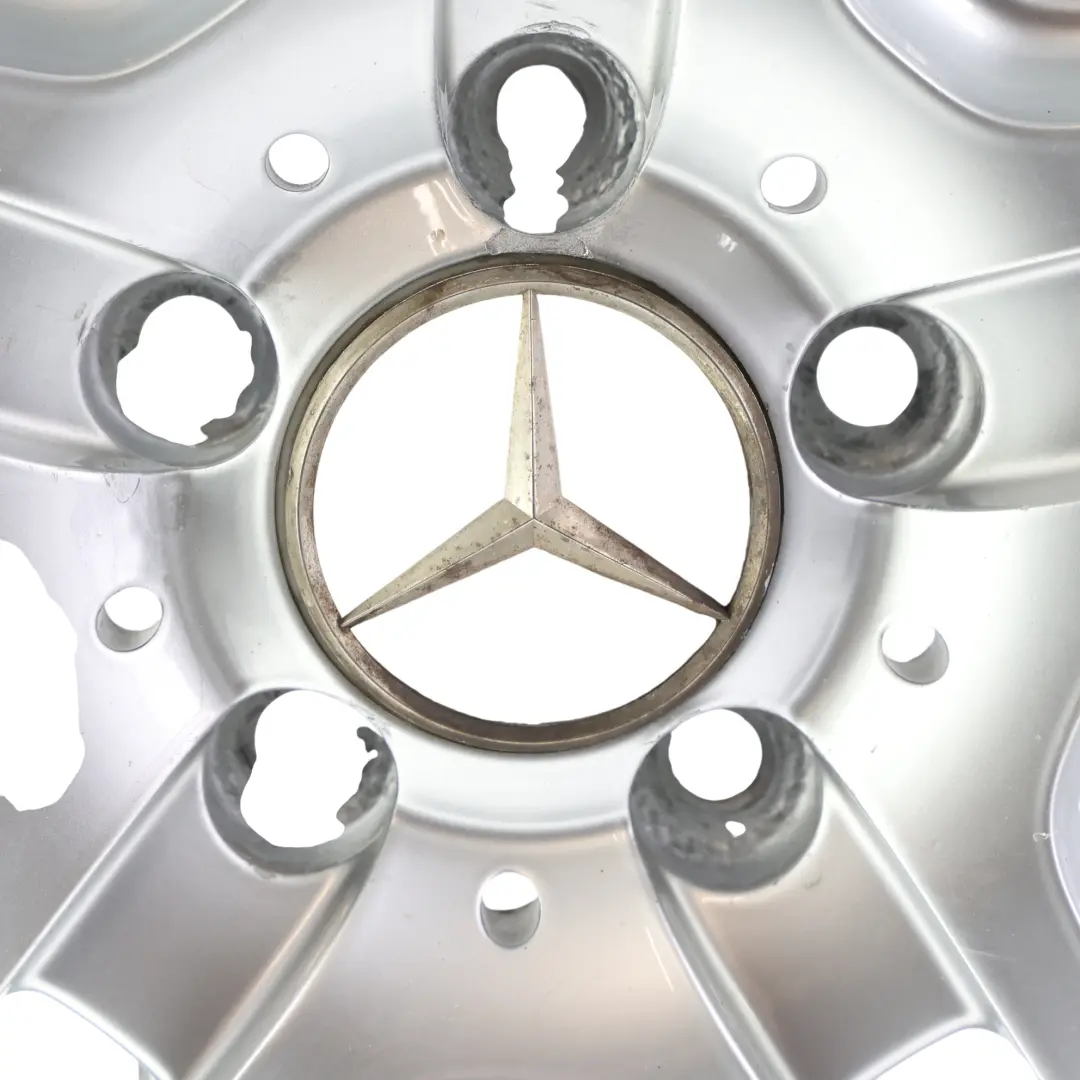 Leicht metall felge hinten silber 18" 8,5J ET:54 für Mercedes W204 AMG mit Teilenummer A2044014202 Mercedes W204 AMG Leicht metall felge hinten silber 18" 8,5J ET:54 - SKU A2044014202-1 - Teilenummer A2044014202