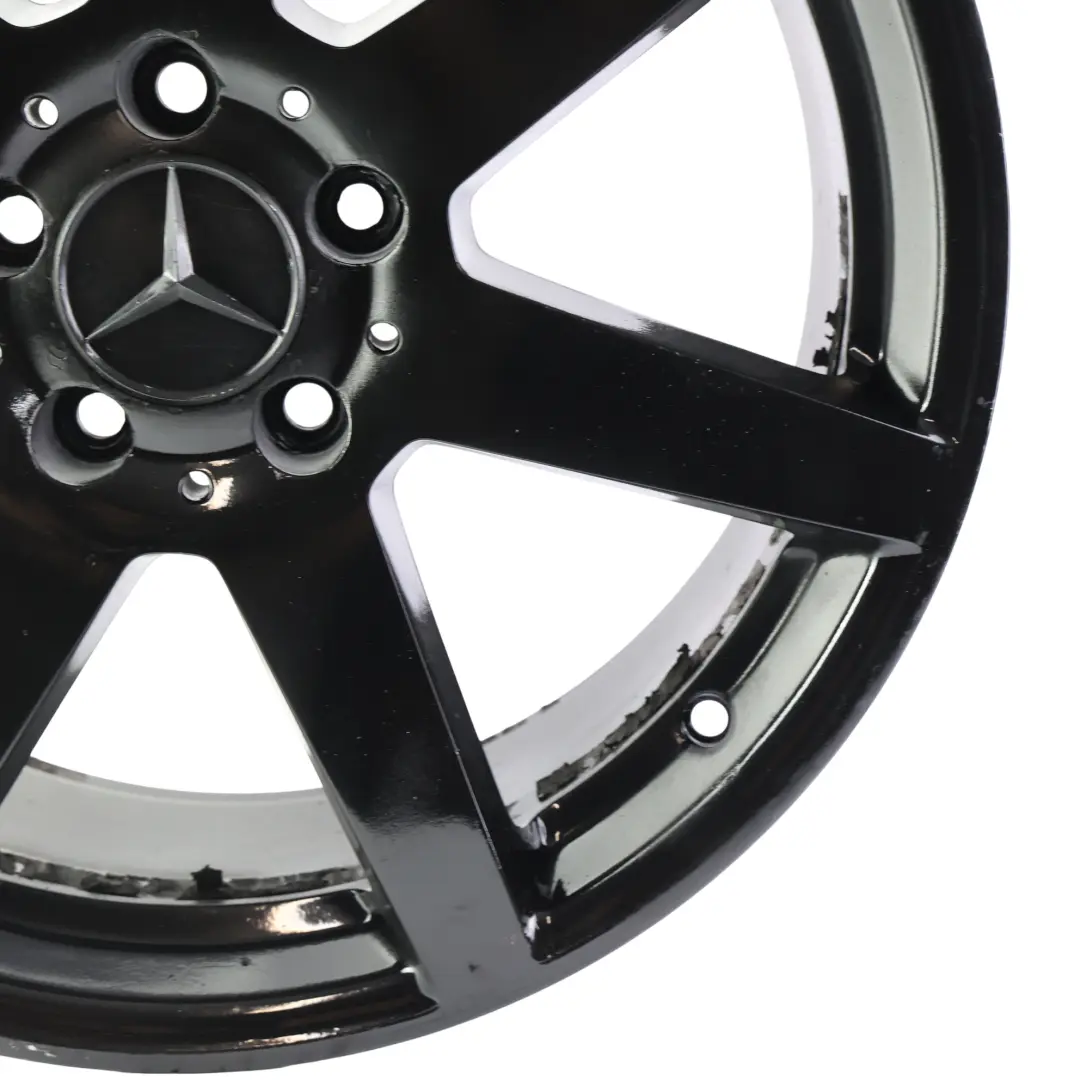 Jante alliage noir à 7 branches à l'avant 18" 8J ET:50 pour Mercedes W204 à propos du numéro de pièce A2044019802 Mercedes W204 Jante alliage noir à 7 branches à l'avant 18" 8J ET:50 - SKU A2044019802-5 - Numéro de pièce A2044019802