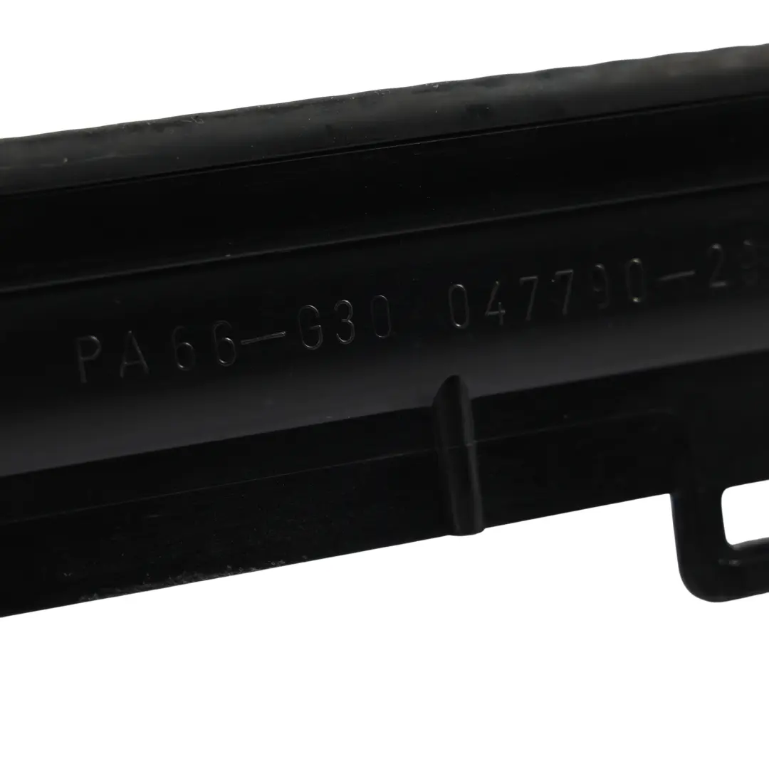 Mercedes W204 C207 W212 Support Condenseur Climatisation - SKU A2045000654-1 - Numéro de pièce A2045000654