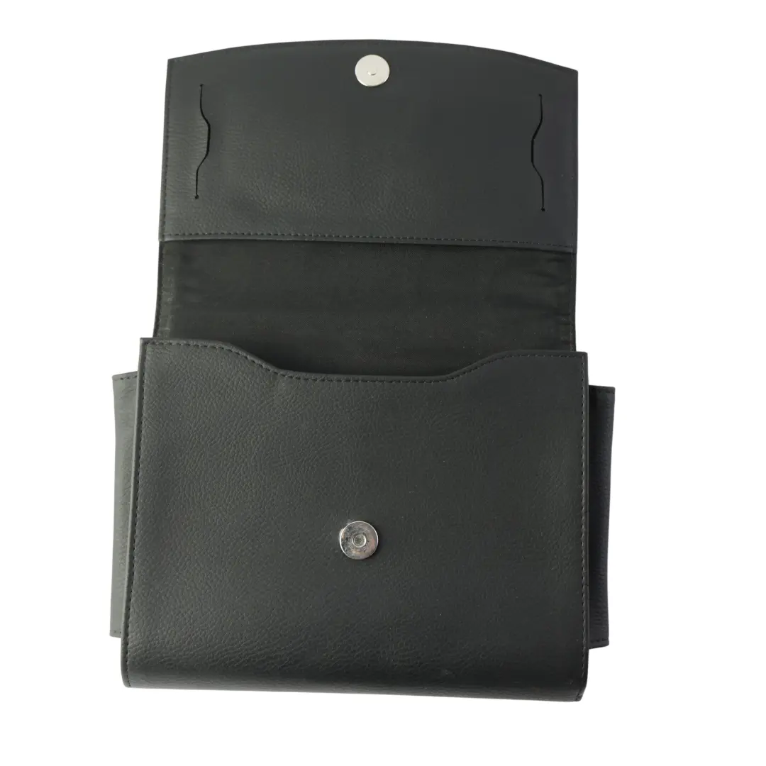 Mercedes W204 Manuel Propriétaire Instructions Livre Set Pochette Étui - SKU A2045843782 - Numéro de pièce A2045843782