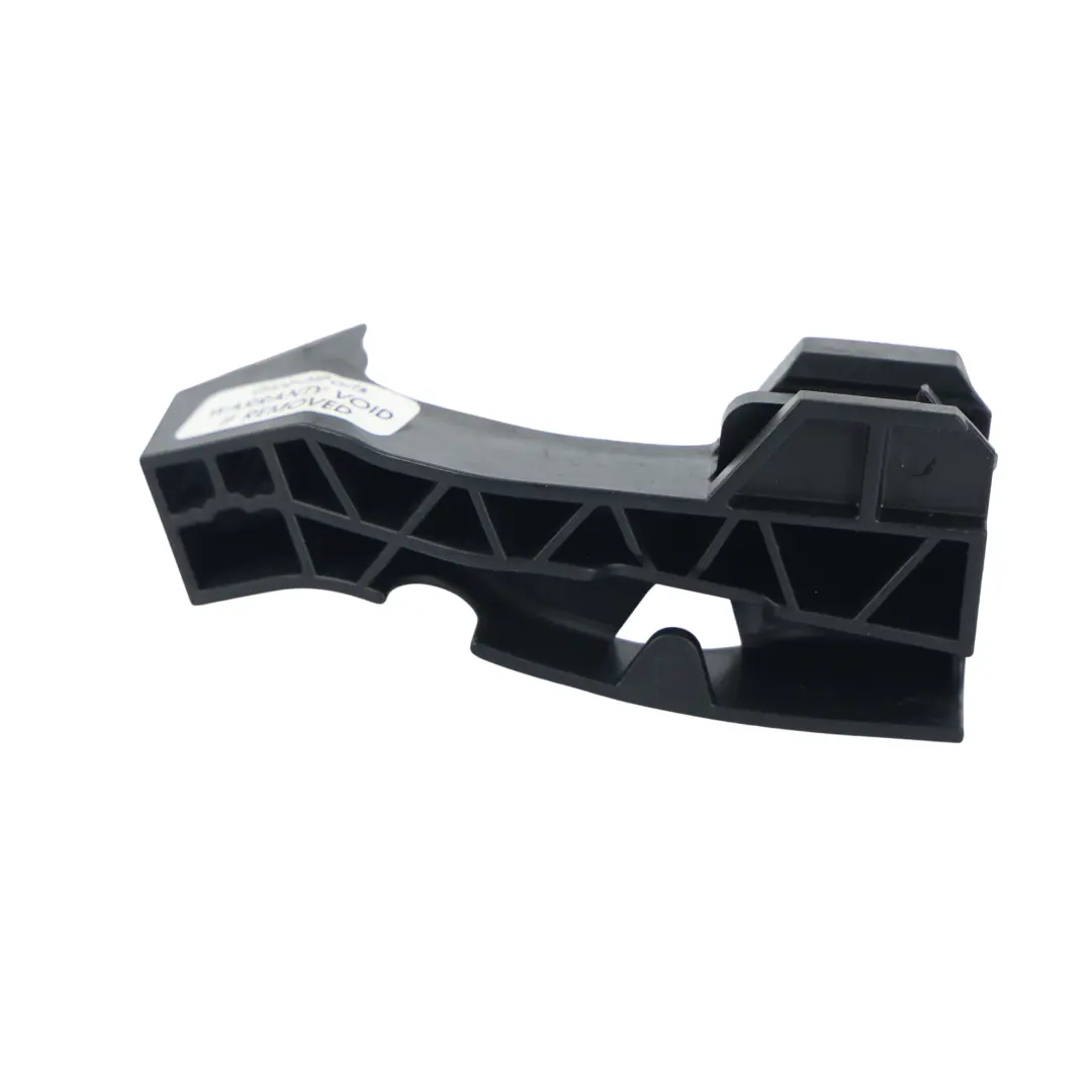 Uchwyt Wspornik Zamka Przednich Drzwi Prawy do Mercedes W204 o numerze A2047231014 Mercedes W204 Uchwyt Wspornik Zamka Przednich Drzwi Prawy - SKU A2047231014 - Numer Części A2047231014